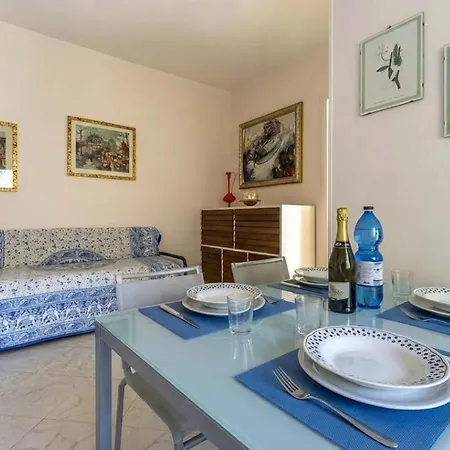 Sunshine 5 Star Sea View, Front Beach, Wifi Apartman Levanto